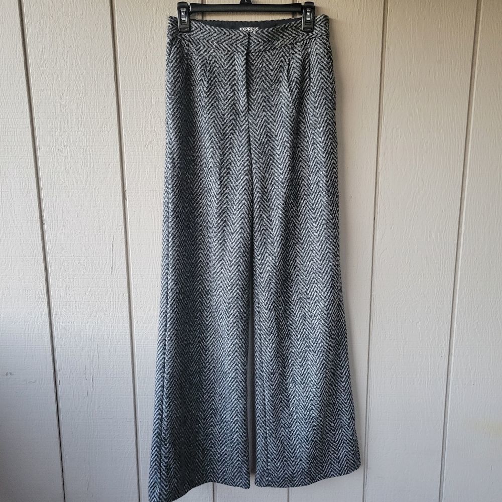 Express wool blend flare leg professional pants, chevron pattern, womens size 6